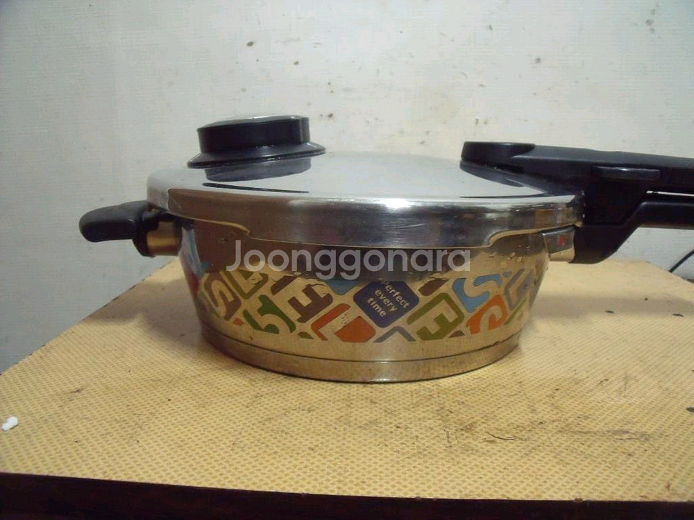 독일휘슬러2.5리터압력솥 1845에디션--1