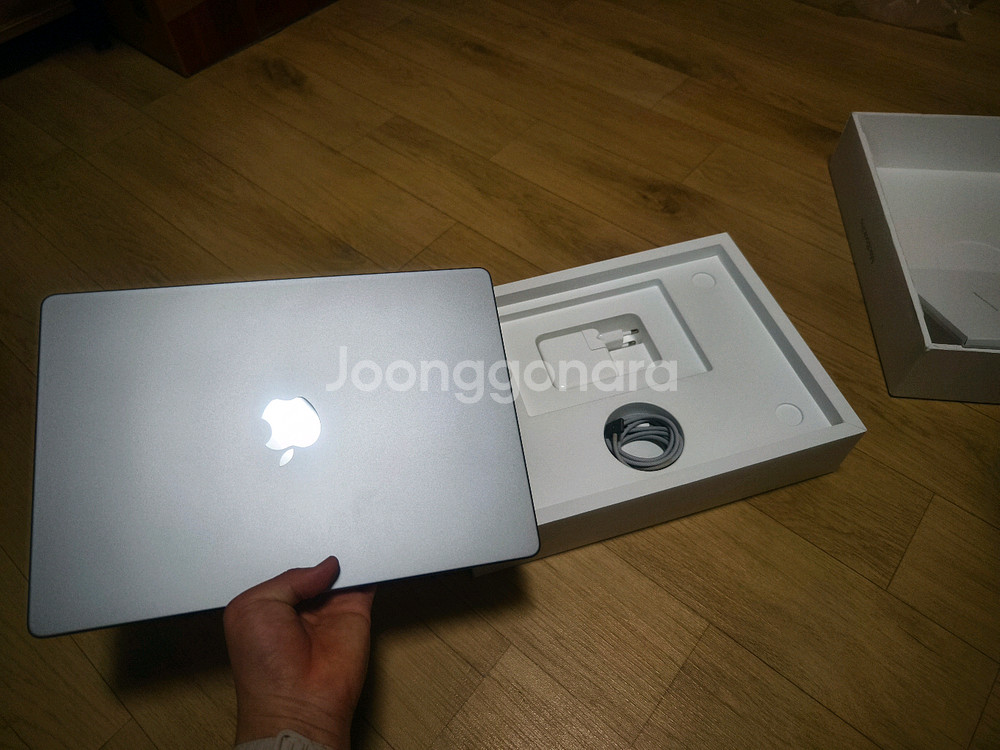 애플 맥북프로 14 M3 8G 512GB 애플케어 26년 12월--0