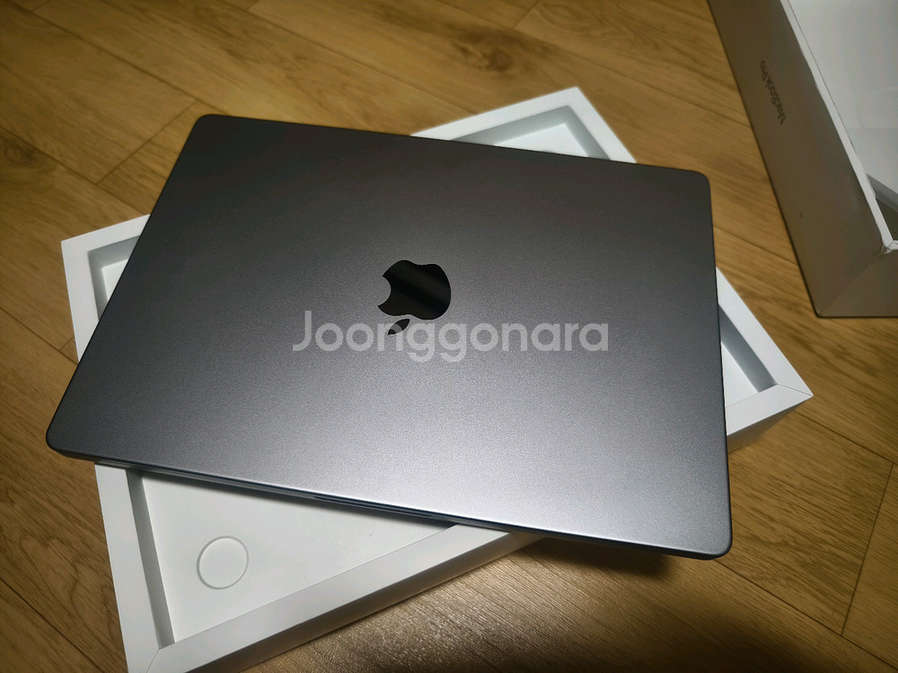 애플 맥북프로 14 M3 8G 512GB 애플케어 26년 12월--1