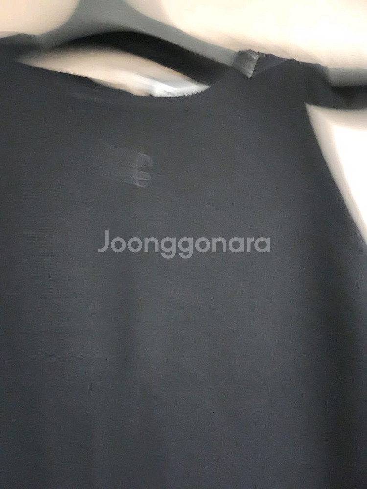 더 캐시미어 슬리브리스 니트 원피스--4