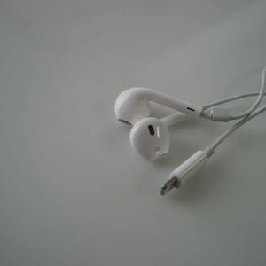 애플 아이폰 아이팟 정품 이어폰 판매 합니다! 3.5mm aux용