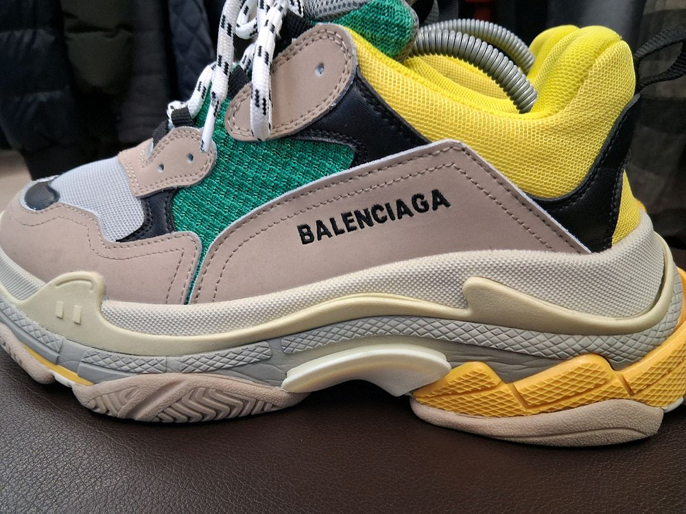 발렌시아가 트리플S 스니커즈--1