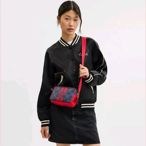 코치 캔버스 크로스백 이미지