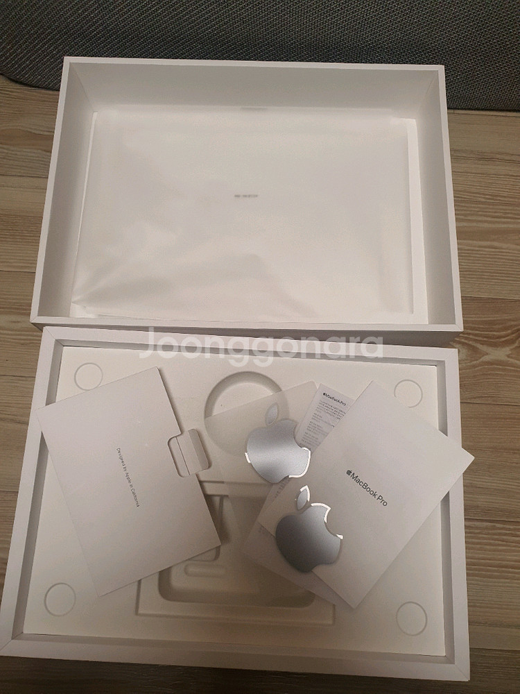 맥북 프로 2020 13인치 터치바 m1 16 512--4