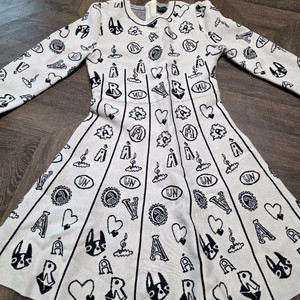 베네통 니트 원피스(55사이즈)