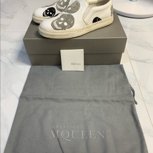 알렉산더맥퀸 스컬 슬립온 스니커즈
