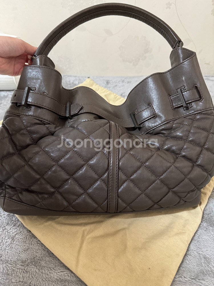 버버리 퀼팅 양가죽 숄더백 정품--7