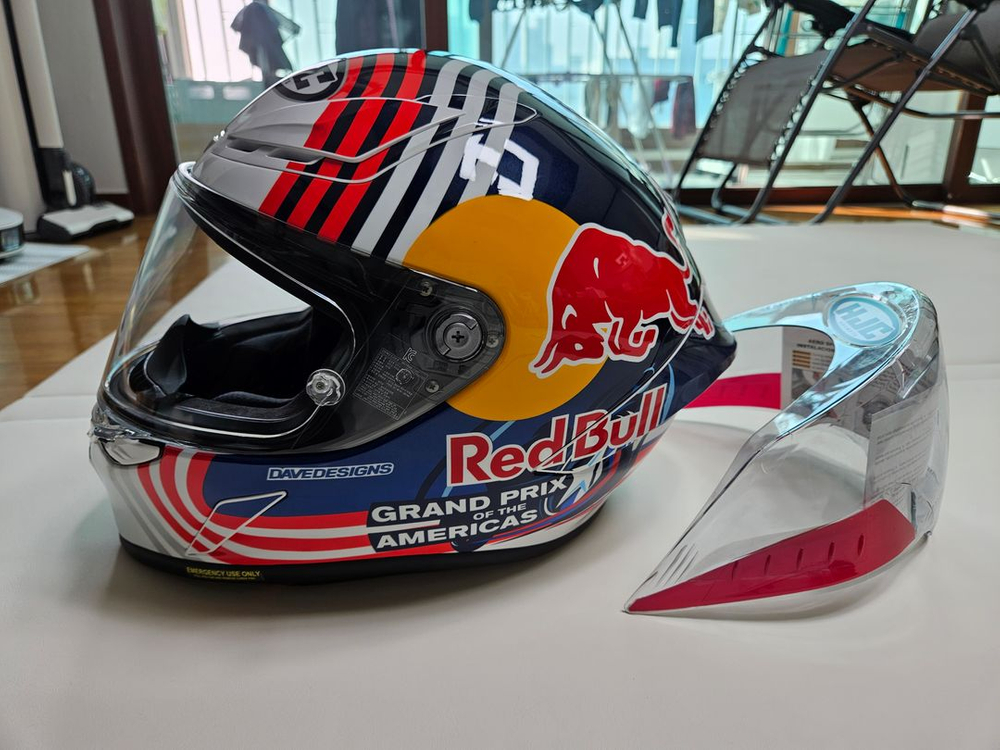 오토바이 헬멧 (HJC 알파1 레드불 바이크 헬멧) 이미지