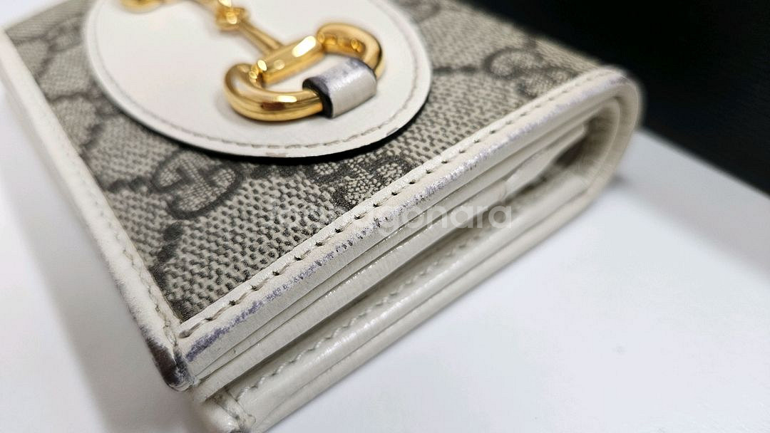 구찌 GG 수프림 호스빗 카드지갑--3