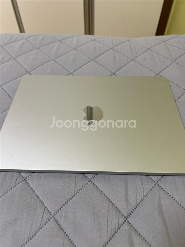 맥북에어 m2 램8 256기가 영어자판--0