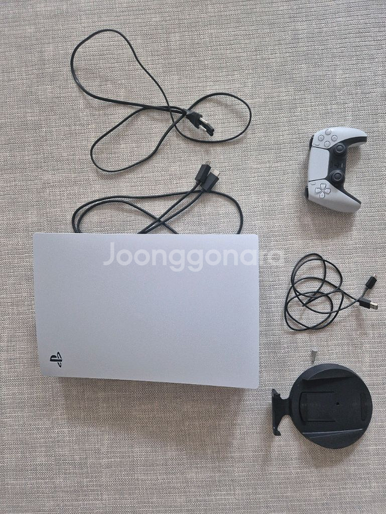 ps5 디스크버전 초기형 풀박스 상태극상 (택포41 + ps4 몬헌 알씨디)--4