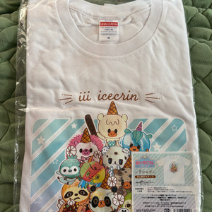 iii 아이스크린 반팔티셔츠 (사이즈 M)