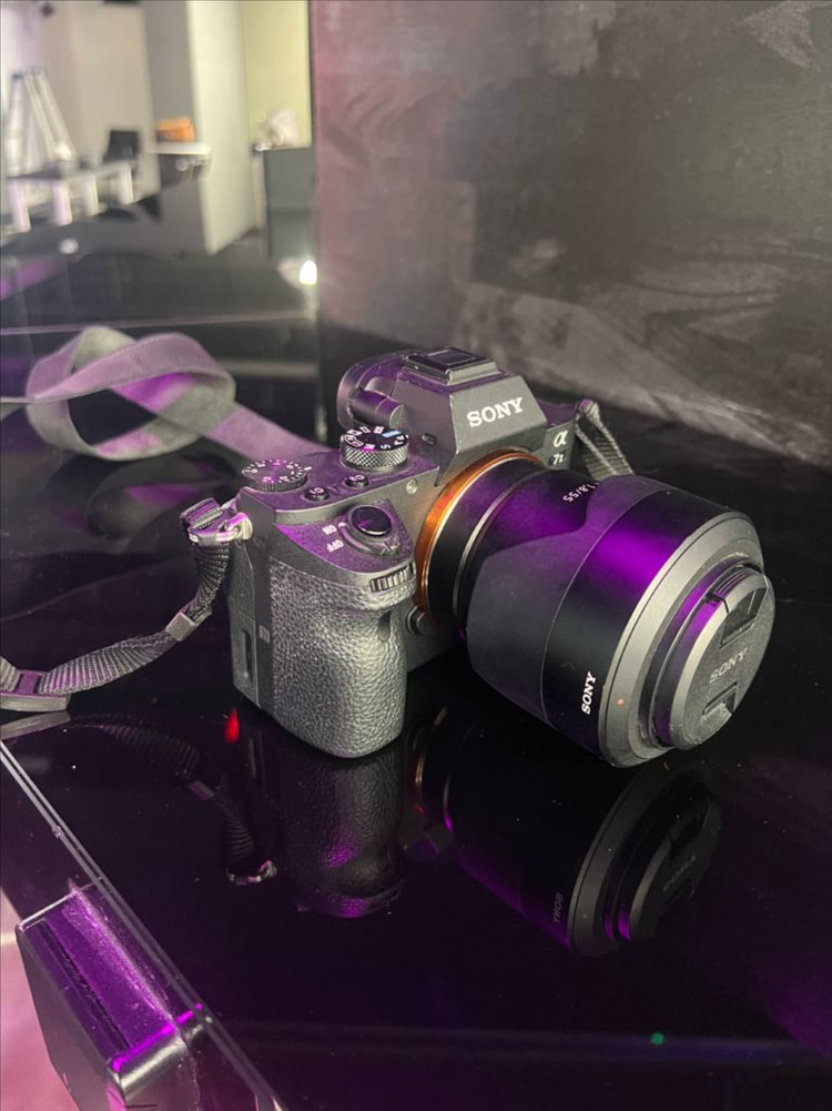 [소니 A7 II + FE 55mm F1.8 자이스 / 컷수 947 / 최상급] 이미지