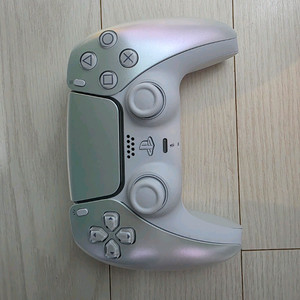PS4 듀얼센스 컨트롤러 크로마펄 팝니다