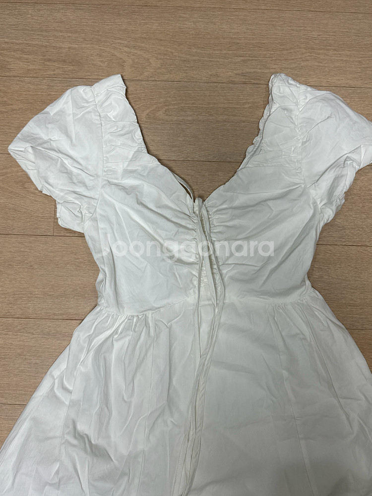 화이트 반팔 퍼프 원피스--3