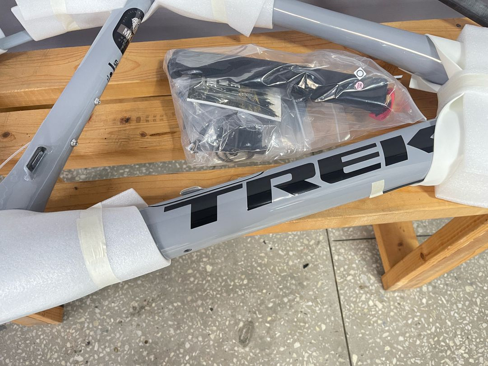 트렉 도마니 4세대 56 사이즈 이미지