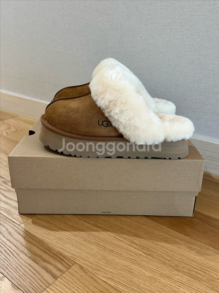 UGG 디스케트 플랫폼 체스트넛 230/ 6 사이즈--2