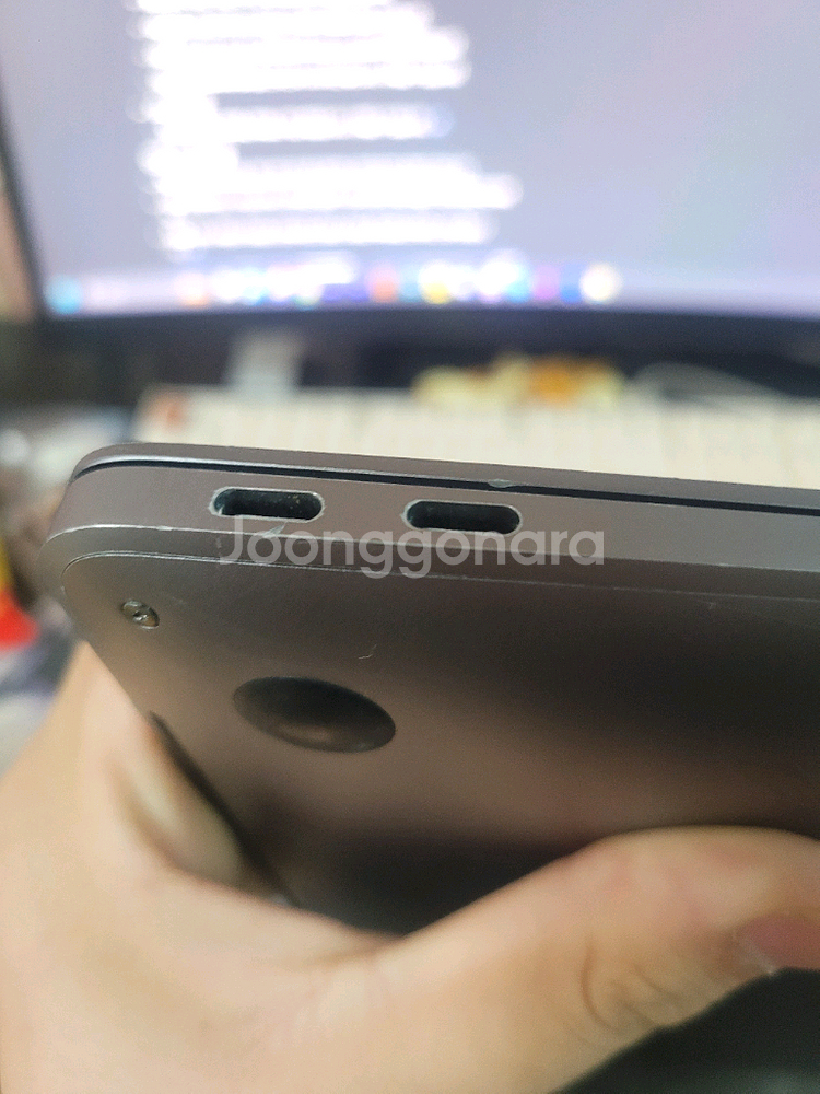 2018년형 맥북 에어 Retina 13인치 부품용--6