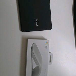 서피스 아크 마우스, 마이크로소프트 폴더블 키보드