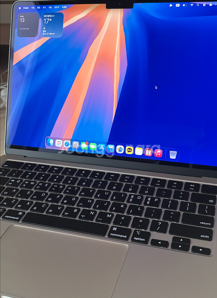 맥북 에어 M2 스타라이트--1