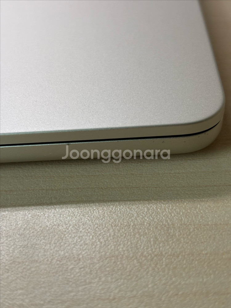 맥북 에어 M2 스타라이트--4