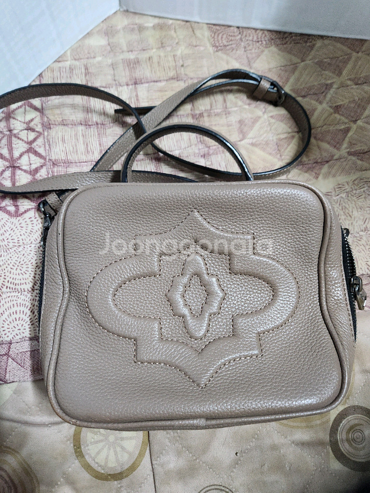 여성용 가죽 크로스백 오야니--0