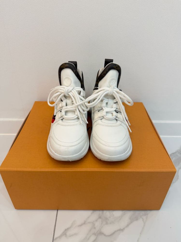 루이비통 아치라이트 스니커즈 이미지