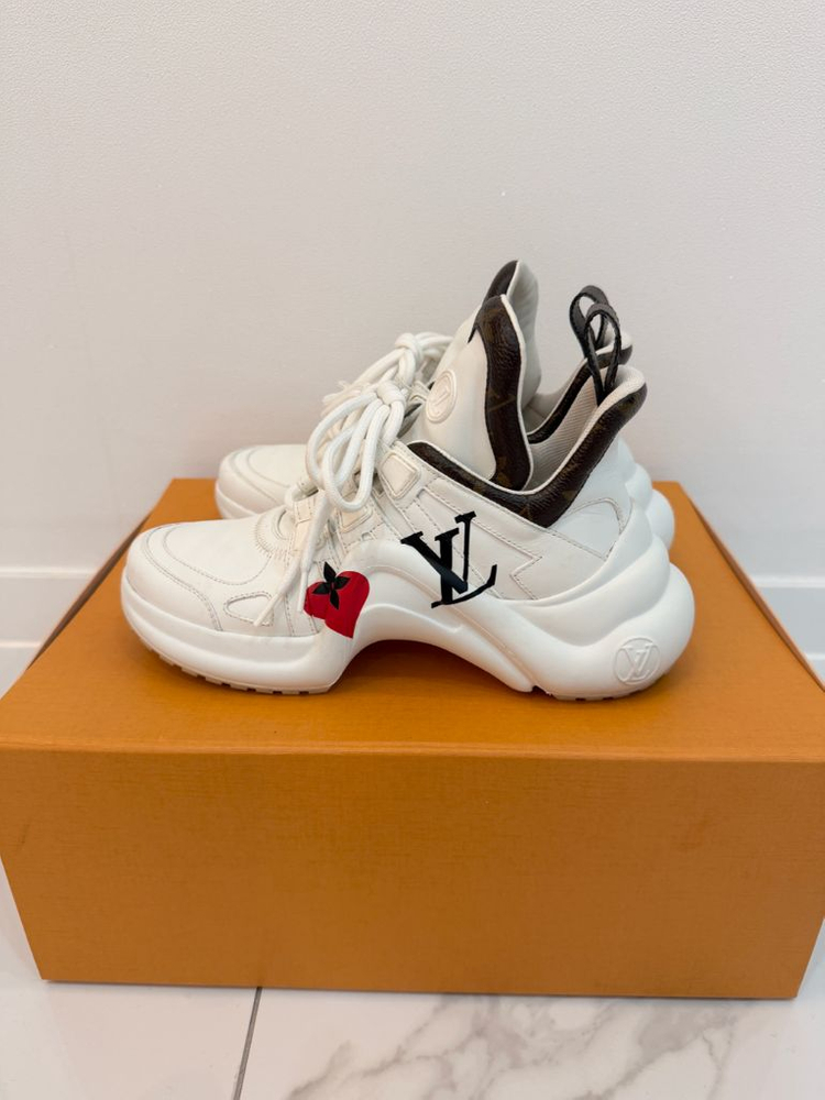 루이비통 아치라이트 스니커즈 이미지