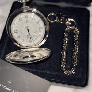 전지적 독자 시점 회중시계