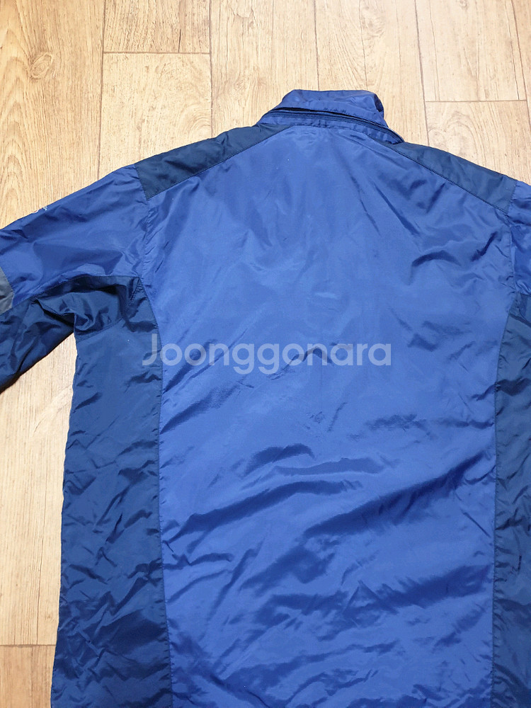 1244 콜핑 아웃도어 바람막이 110 사이즈입니다--10