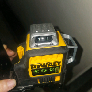 디월트 레이저 레벨기 DCE080T-KR