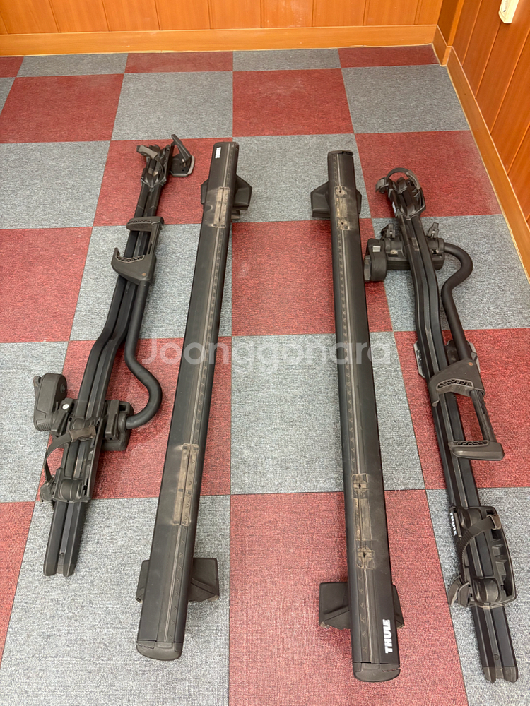 툴레 자전거 캐리어 판매합니다.--0