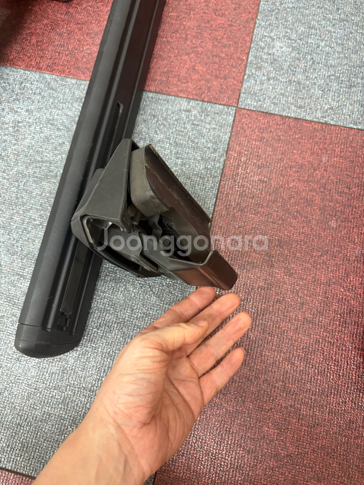 툴레 자전거 캐리어 판매합니다.--1