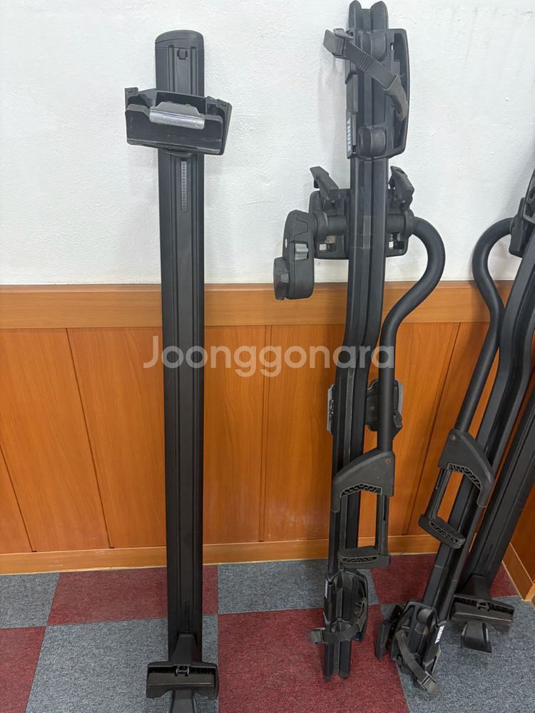 툴레 자전거 캐리어 판매합니다.--3