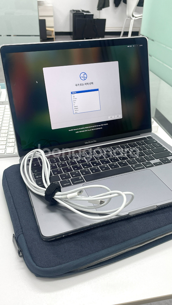 맥북 프로 M1 13인치--1