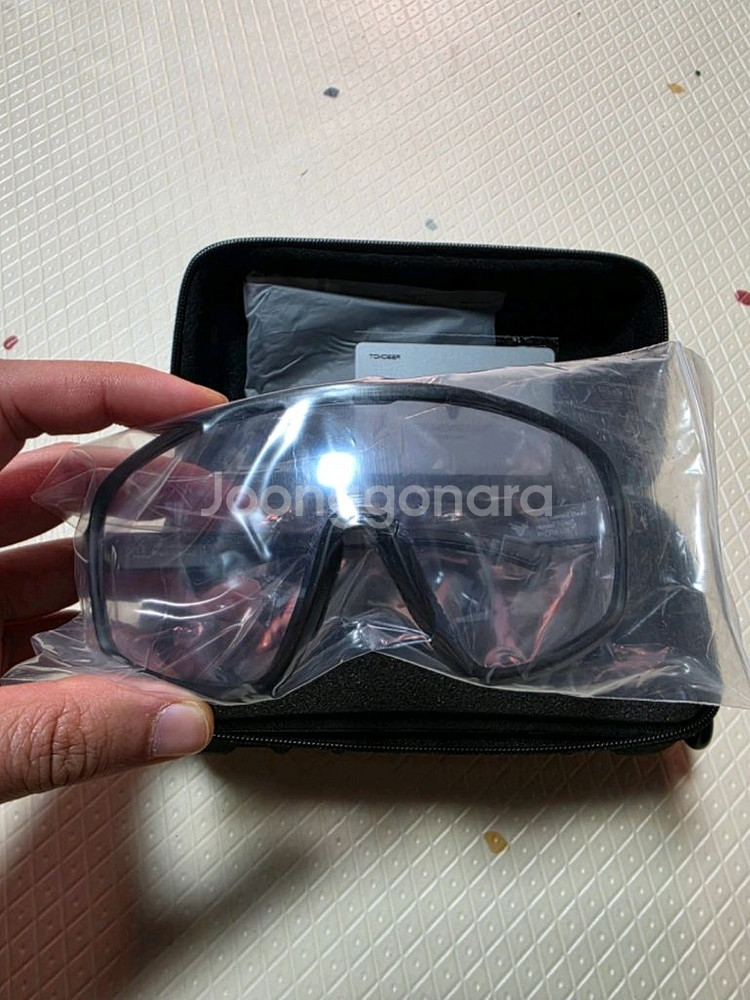 톰디어 이탈리아 변색 스포츠 선글라스 고글 TGK1--4