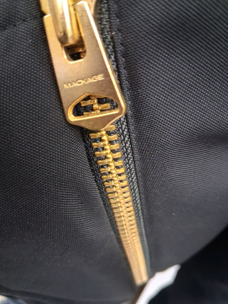 맥케이지 퍼 후드 패딩 점퍼--2