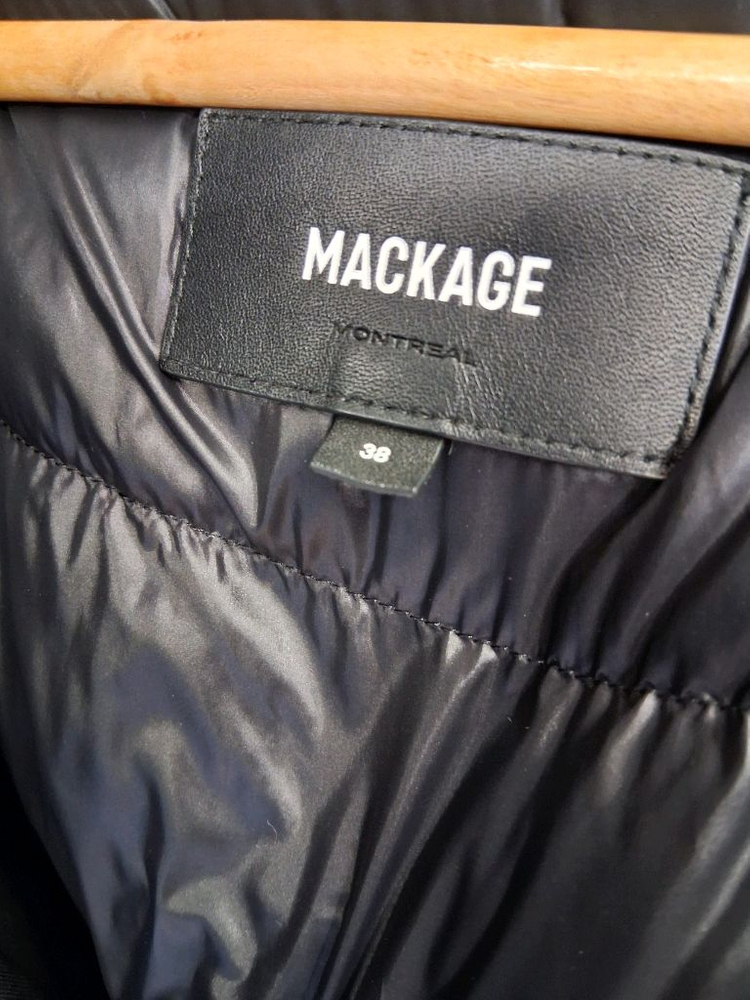 맥케이지 퍼 후드 패딩 점퍼--3