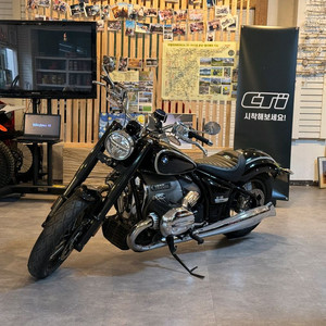 BMW R18 이미지