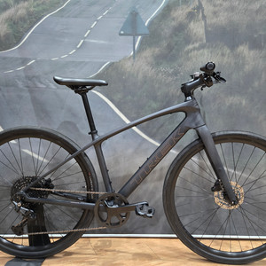 26 트렉 FX 4 카본 하이브리드 자전거 (S사이즈)