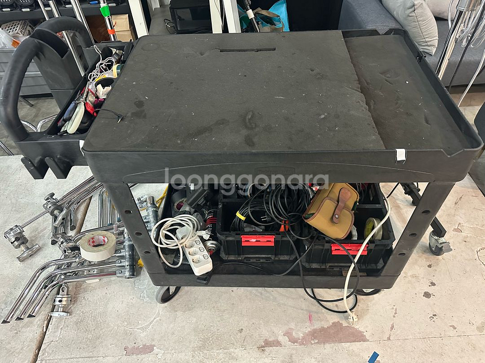 러버메이드 산업용 2단 다용도카트(중)--1