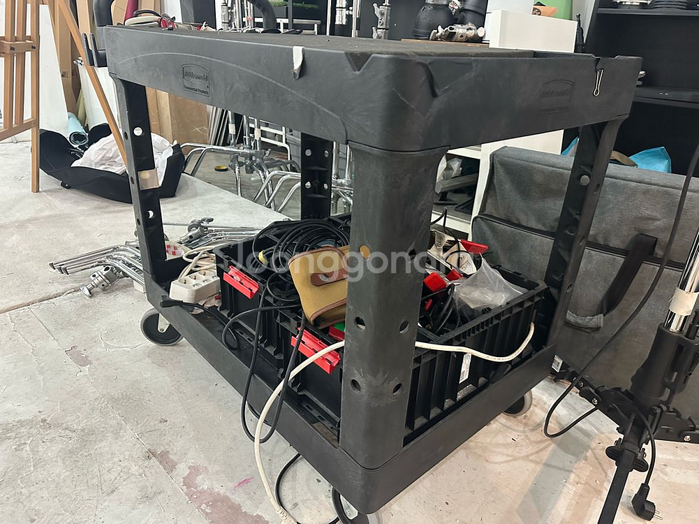 러버메이드 산업용 2단 다용도카트(중)--2