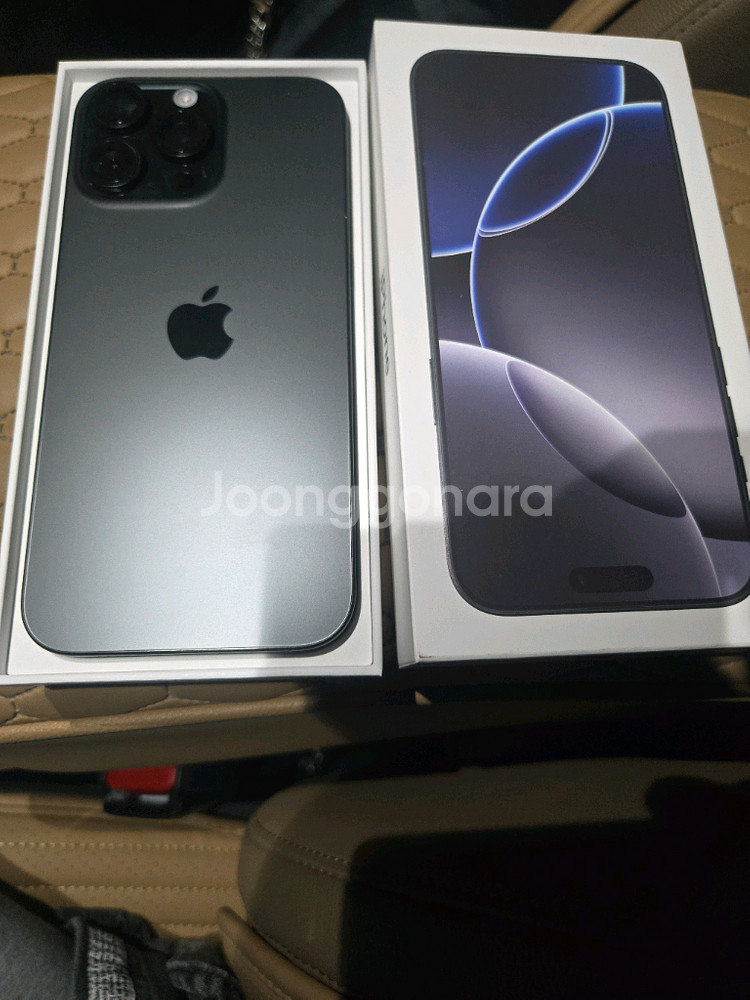 아이폰16 프로맥스 256G 블랙 새상품급 판매. 배터리 100%--1