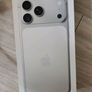 아이폰 17프로 256 자급제 새거 미개봉