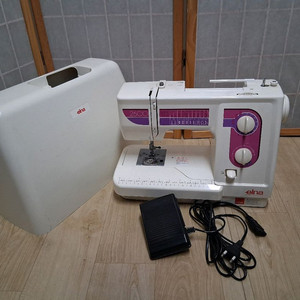 엘나미싱재봉틀 elna 2600