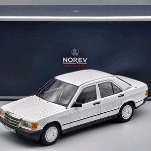 1:18 벤츠 190E (W201, 노레브)