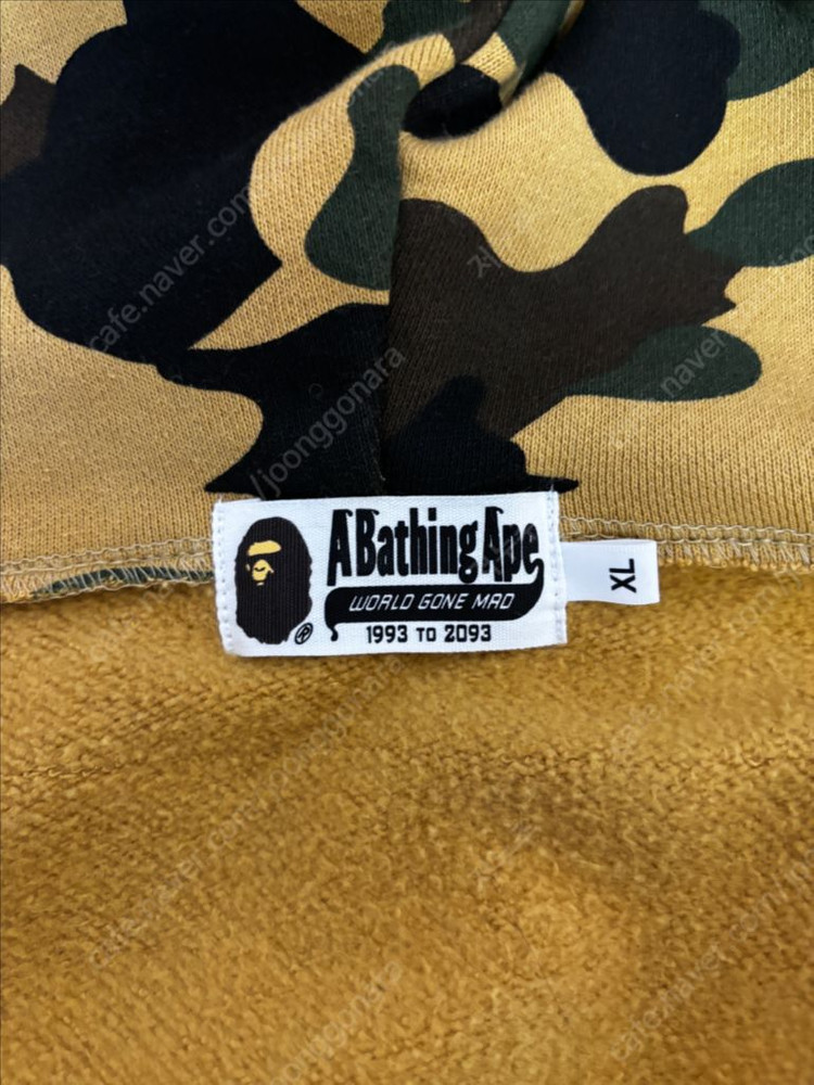 베이프 샤크 후드집업 이미지