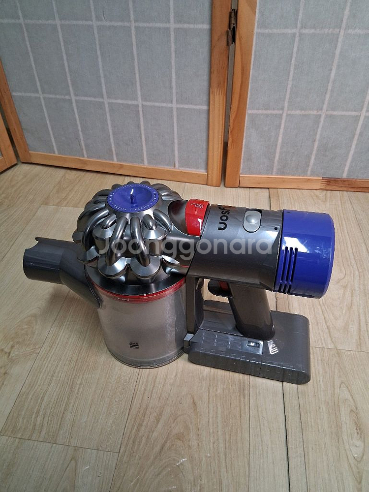 다이슨 V8 무선청소기 세트--1