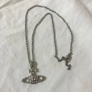 비비안웨스트우드 오브 팬던트 목걸이