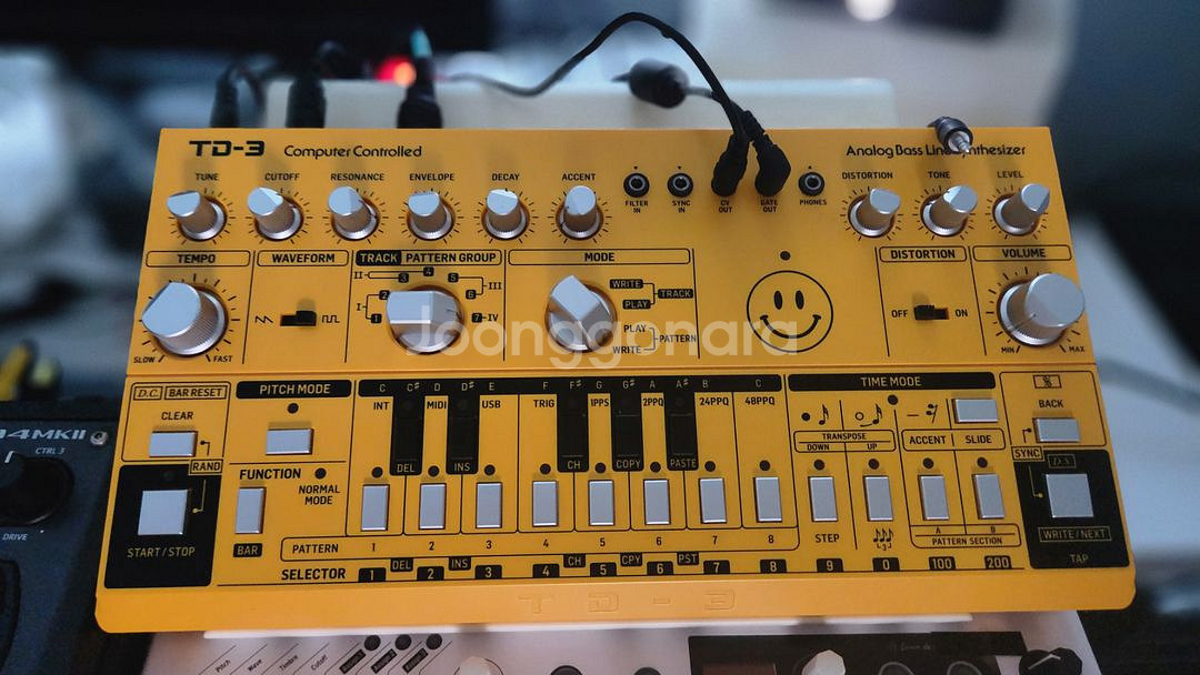 Behringer Td-3 베링거 신디 판매합니다--0
